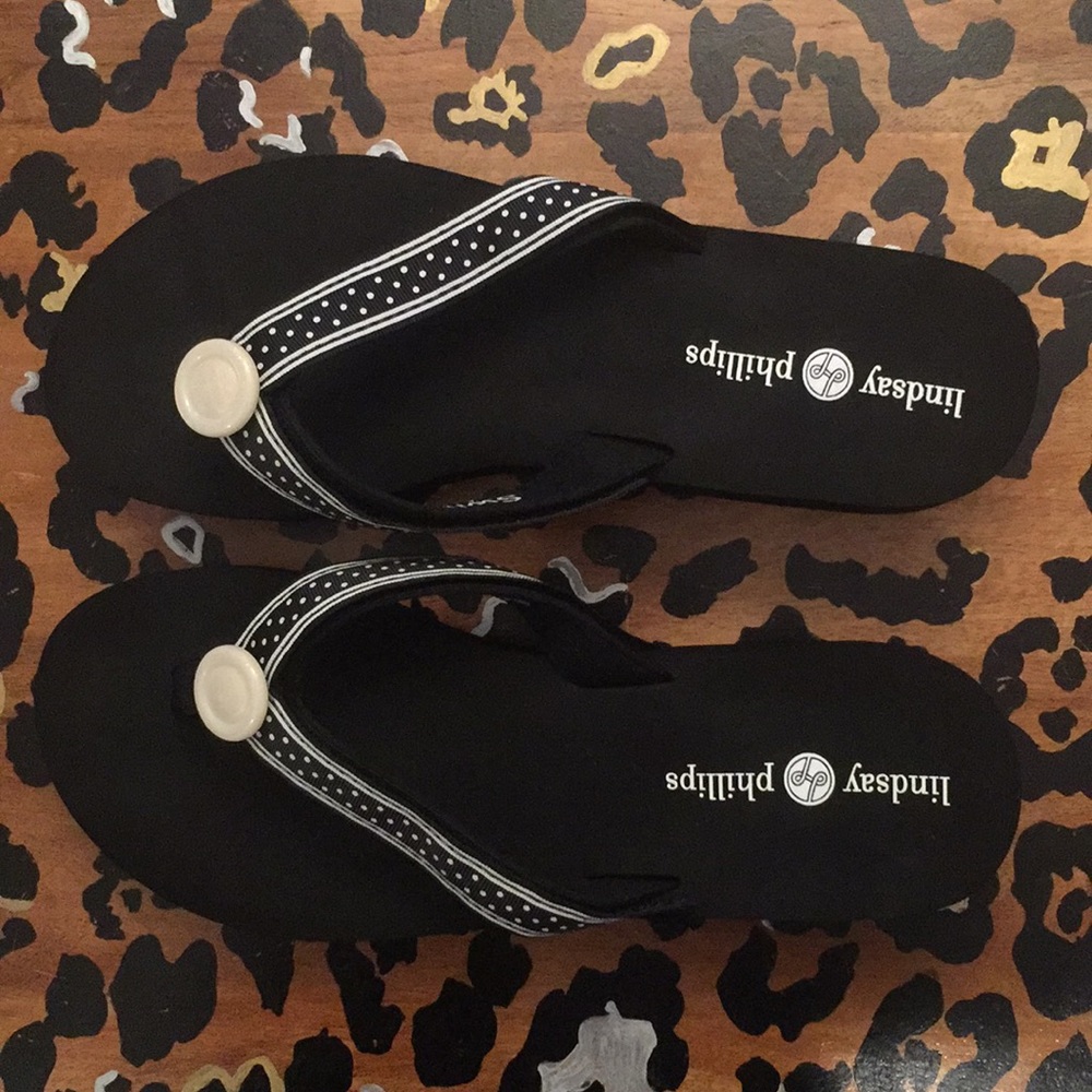 Lindsay Phillips Black Taylor Switchflops